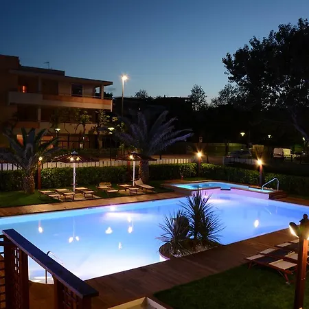 מלון Hotel Spiaggia 3*
